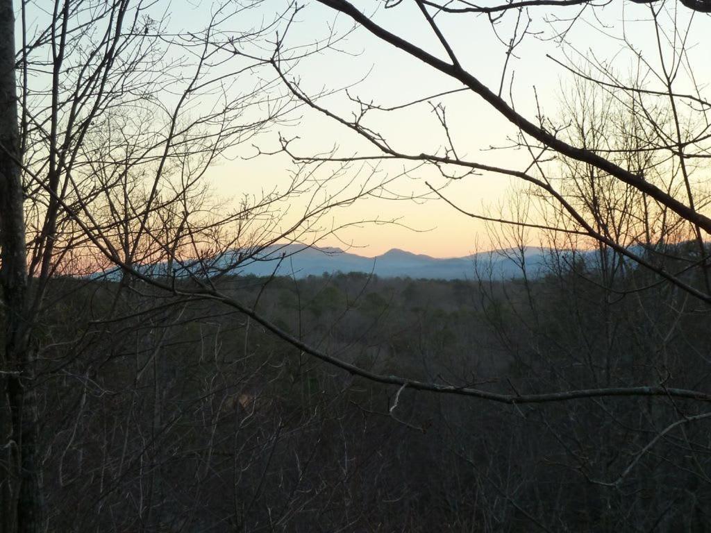 View! Cozy, Private, Fireplace, Hot Tub Log Cabin, Honeymoon! Sevierville Eksteriør billede